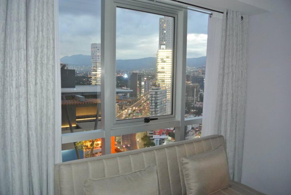 Apartment Cozy In City.